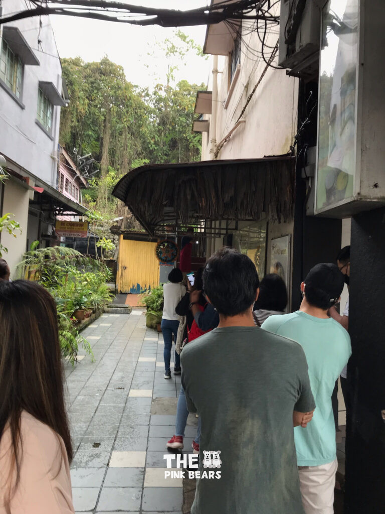 queue at the lord's café 