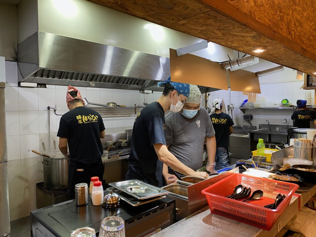 Stalking chefs preparing food